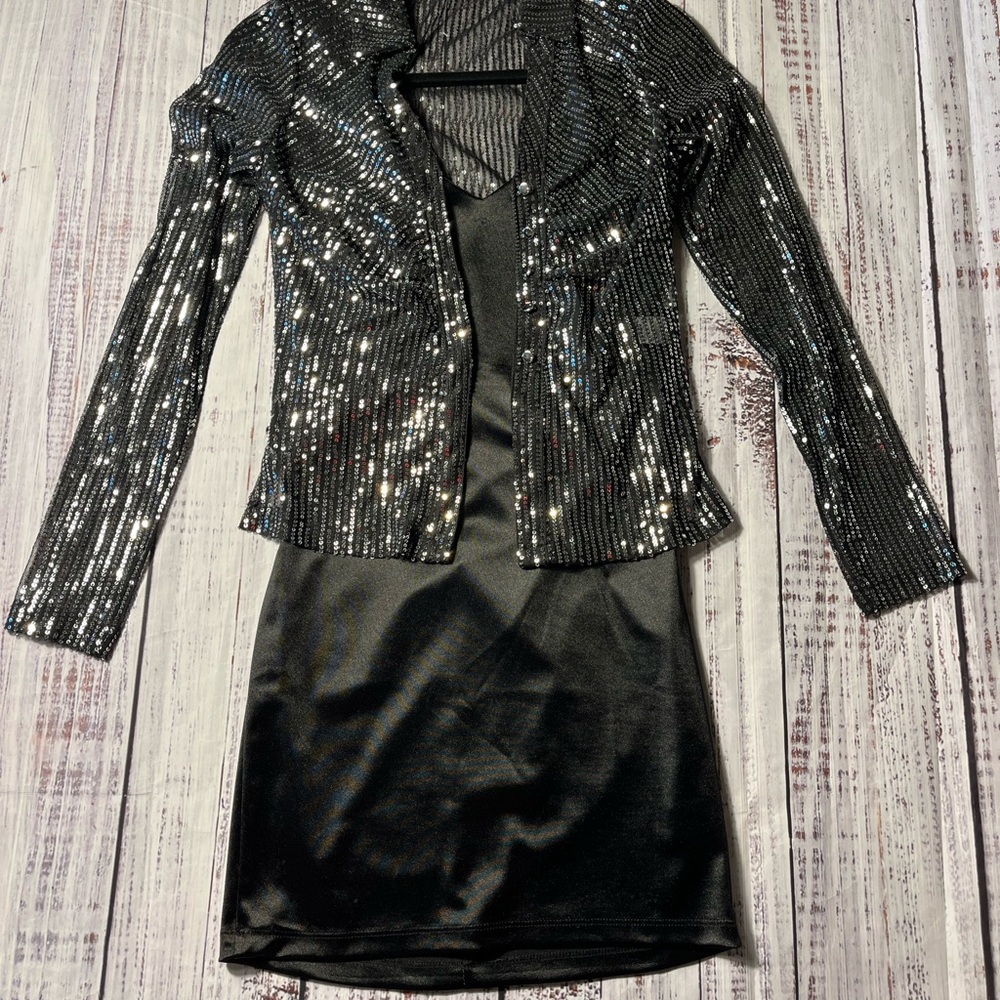 Inspired Elegant Black Ensemble bundle size medium 2 for the price of ONE!!